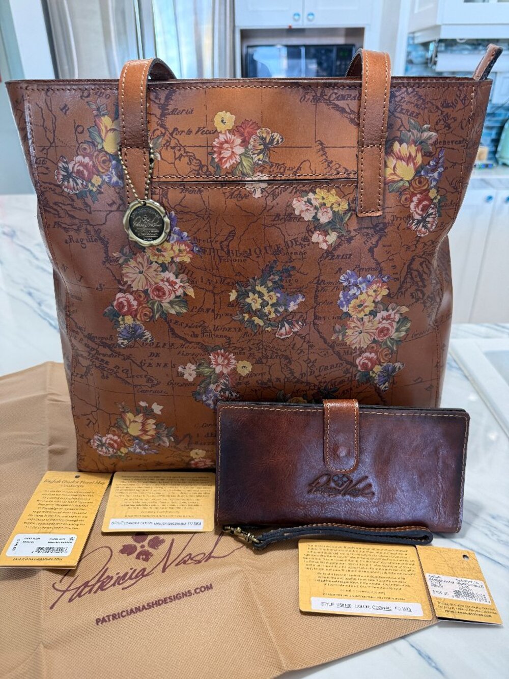NWT Patricia Nash Bundle: Viana Tote & Matching Wallet – English Garden Floral - Picture 1 of 9